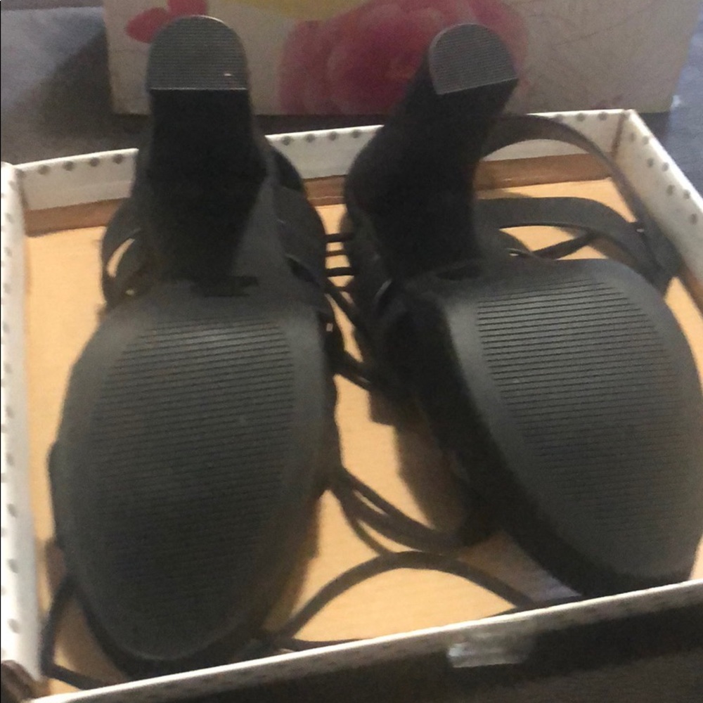 Black  4 inch heels tie around ankle